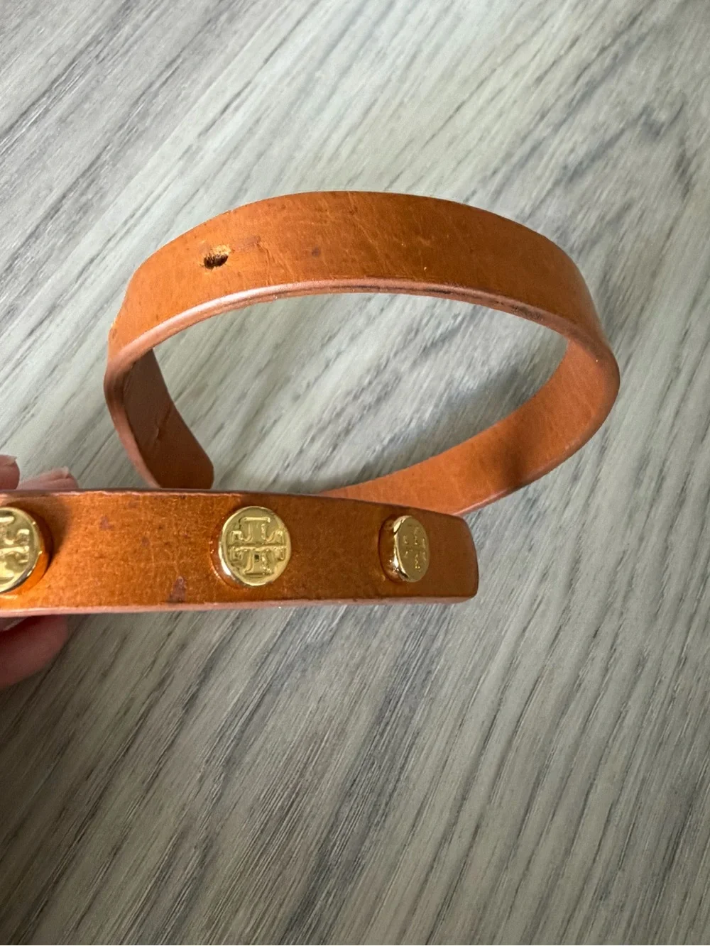 Tory Burch Tan Leather Wrap Bracelet Gold Logos